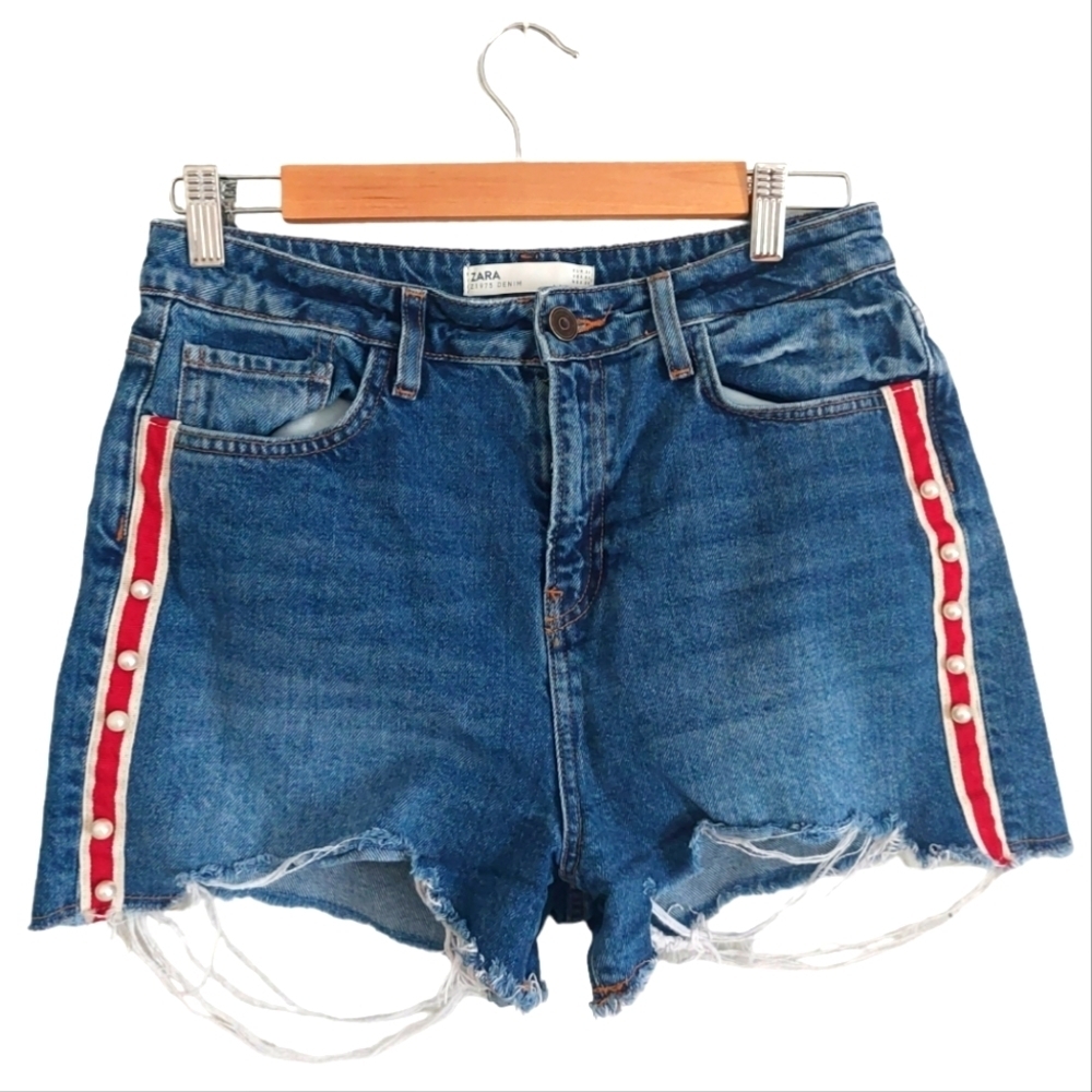 Zara Pearl Studded Denim High Rise Cut Off Raw Hem Shorts Size 28